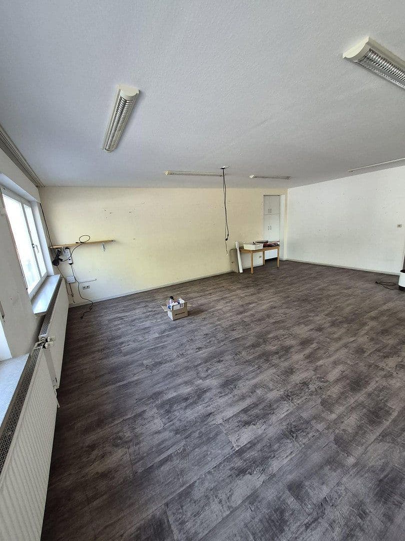 non-residential property for sale, 875 m², Metjendorfer Landstraße 28, Wiefelstede, Lower Saxony non-residential property for sale, 875 m², Metjendorfer Landstraße 28, Wiefelstede, Lower Saxony