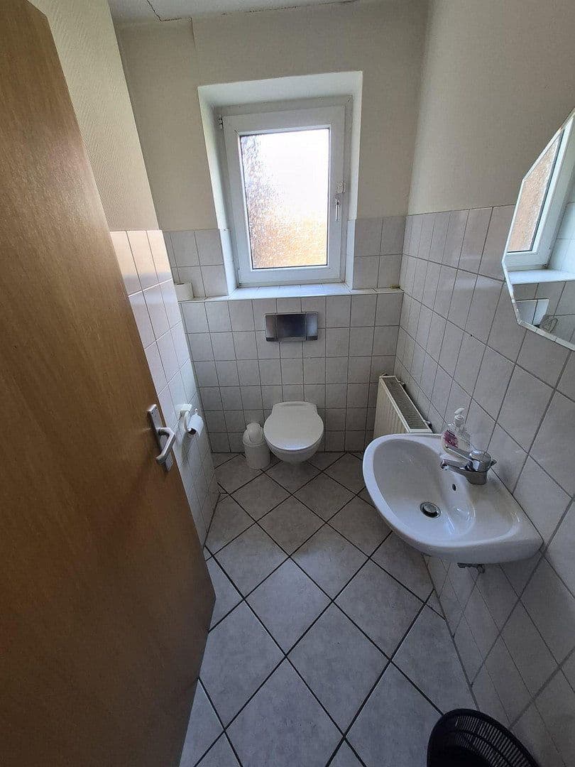non-residential property for sale, 875 m², Metjendorfer Landstraße 28, Wiefelstede, Lower Saxony non-residential property for sale, 875 m², Metjendorfer Landstraße 28, Wiefelstede, Lower Saxony