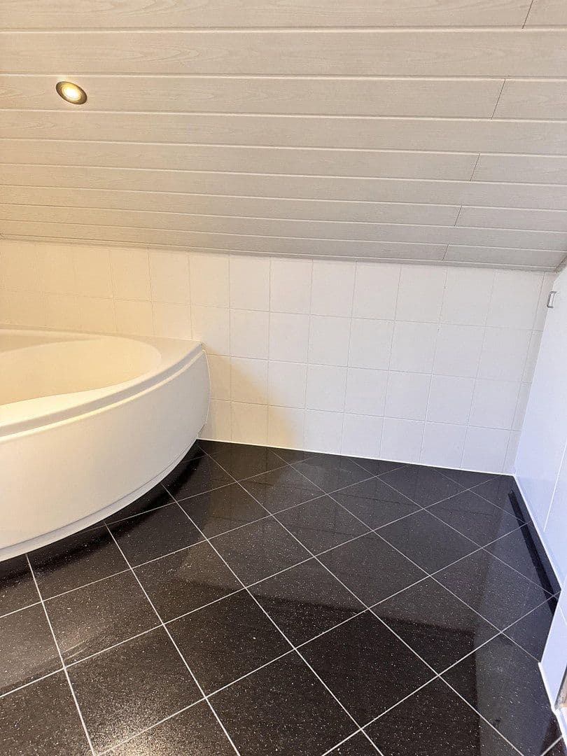 1 bedroom with open-plan kitchen flat for sale, 77 m², Bad Schwalbach, Hesse 1 bedroom with open-plan kitchen flat for sale, 77 m², Bad Schwalbach, Hesse