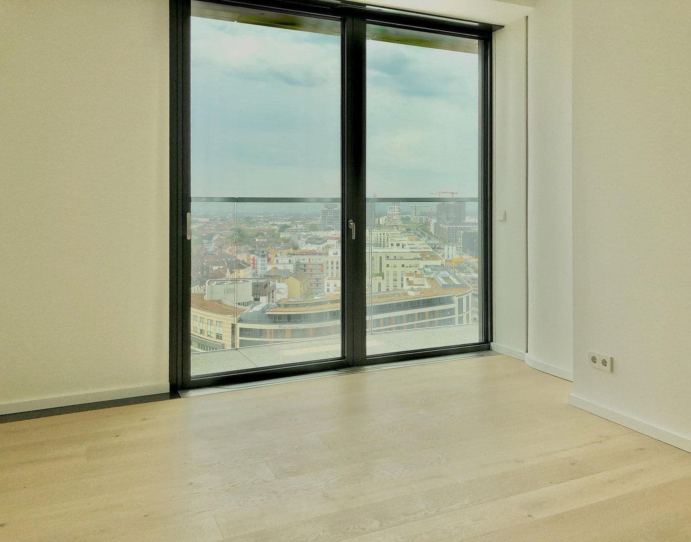 3 bedroom flat to rent, 82 m², Europa-Allee 2, Frankfurt am Main, Hesse 3 bedroom flat to rent, 82 m², Europa-Allee 2, Frankfurt am Main, Hesse