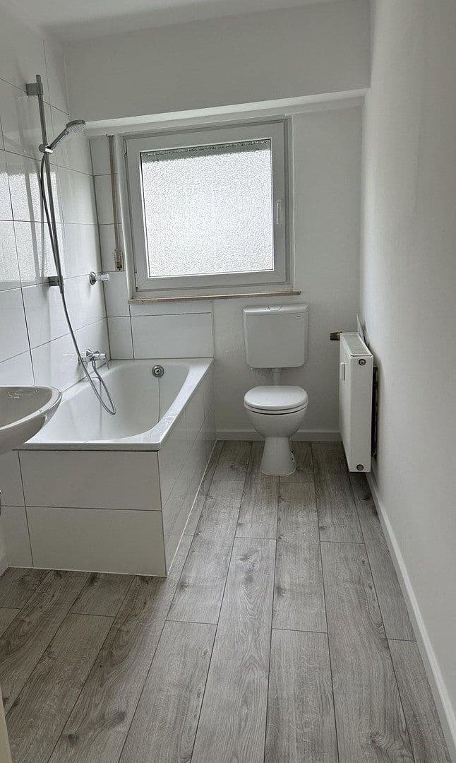 3 bedroom flat to rent, 68 m², Curieweg 12, Düsseldorf, North Rhine-Westphalia 3 bedroom flat to rent, 68 m², Curieweg 12, Düsseldorf, North Rhine-Westphalia