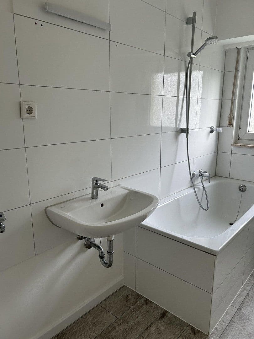 3 bedroom flat to rent, 68 m², Curieweg 12, Düsseldorf, North Rhine-Westphalia 3 bedroom flat to rent, 68 m², Curieweg 12, Düsseldorf, North Rhine-Westphalia