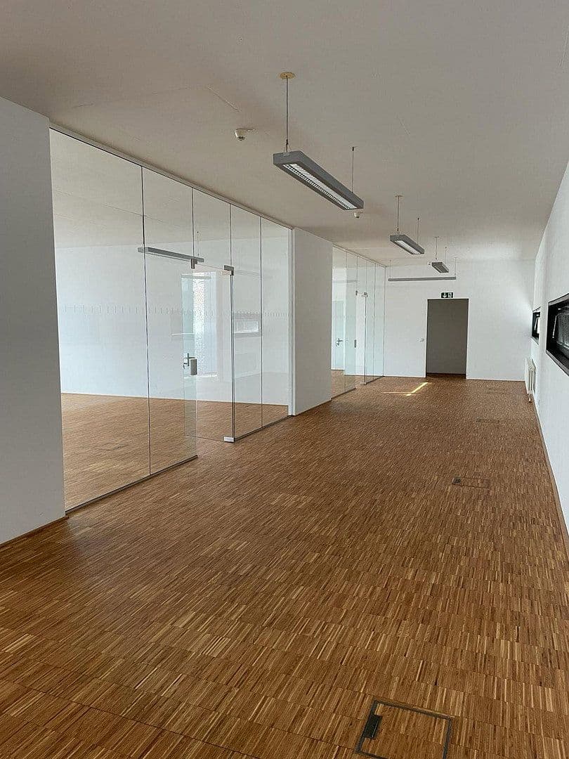 office to rent, 1,314 m², Industriestraße 30, Remscheid, North Rhine-Westphalia office to rent, 1,314 m², Industriestraße 30, Remscheid, North Rhine-Westphalia