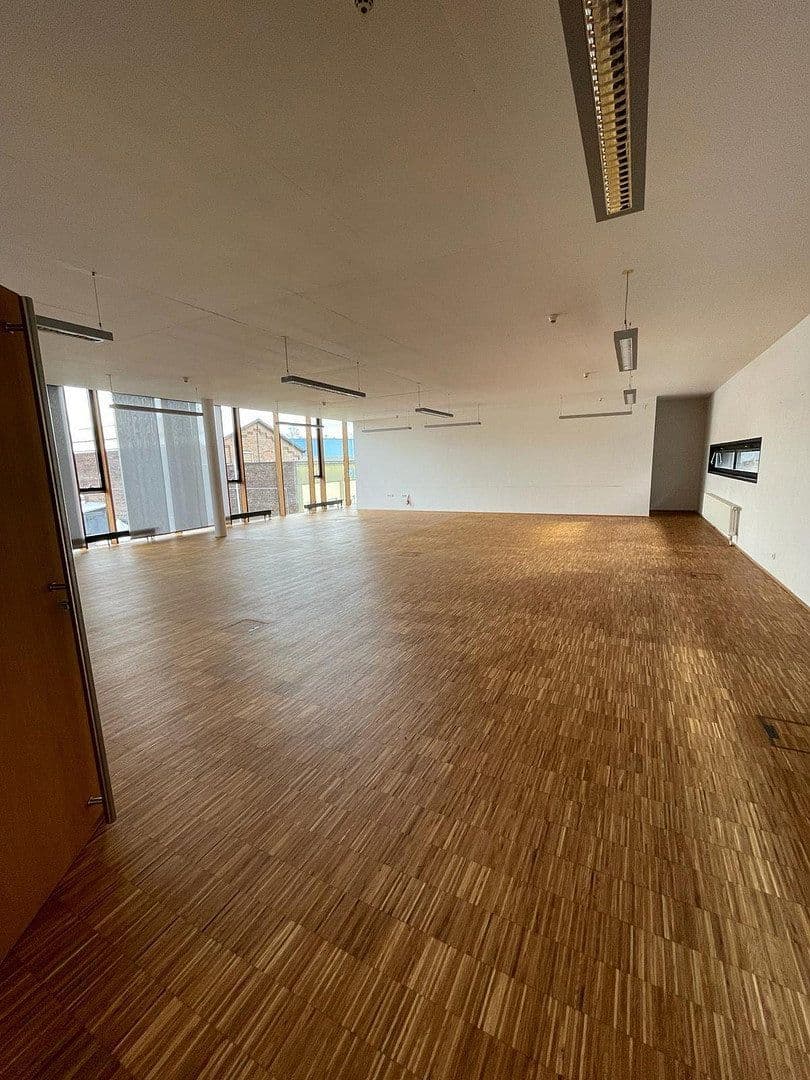 office to rent, 1,314 m², Industriestraße 30, Remscheid, North Rhine-Westphalia office to rent, 1,314 m², Industriestraße 30, Remscheid, North Rhine-Westphalia