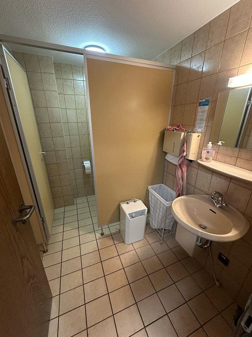 non-residential property to rent, 198 m², Weinstraße 41, Wachenheim an der Weinstraße, Rhineland-Palatinate non-residential property to rent, 198 m², Weinstraße 41, Wachenheim an der Weinstraße, Rhineland-Palatinate