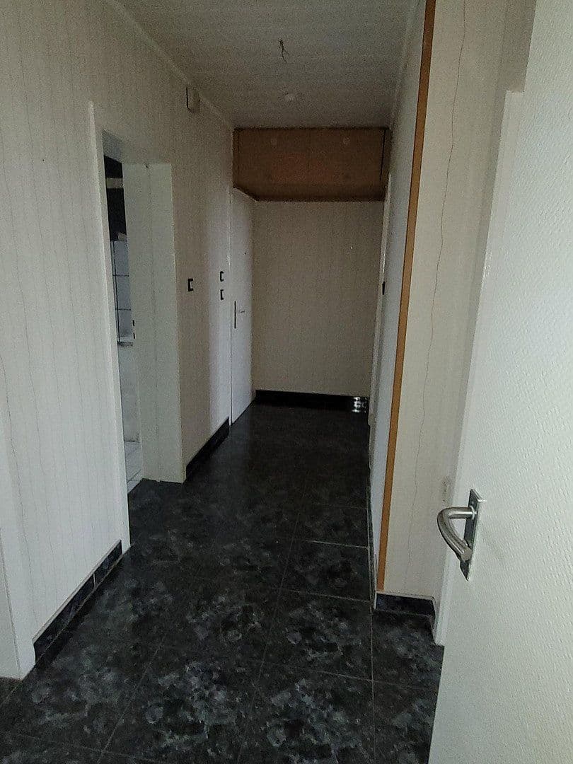 3 bedroom flat to rent, 68 m², Letjensstr. 23, Duisburg, North Rhine-Westphalia 3 bedroom flat to rent, 68 m², Letjensstr. 23, Duisburg, North Rhine-Westphalia