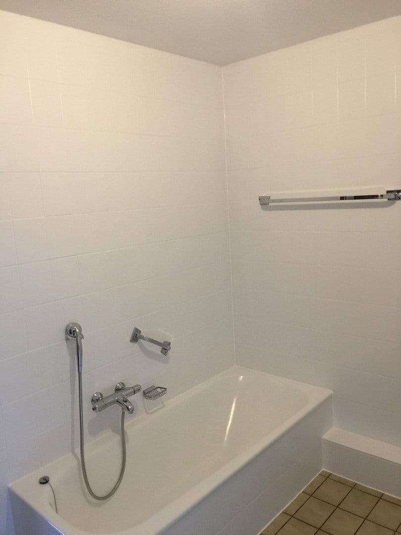 3 bedroom flat to rent, 86 m², Bruchsal, Baden-Württemberg 3 bedroom flat to rent, 86 m², Bruchsal, Baden-Württemberg