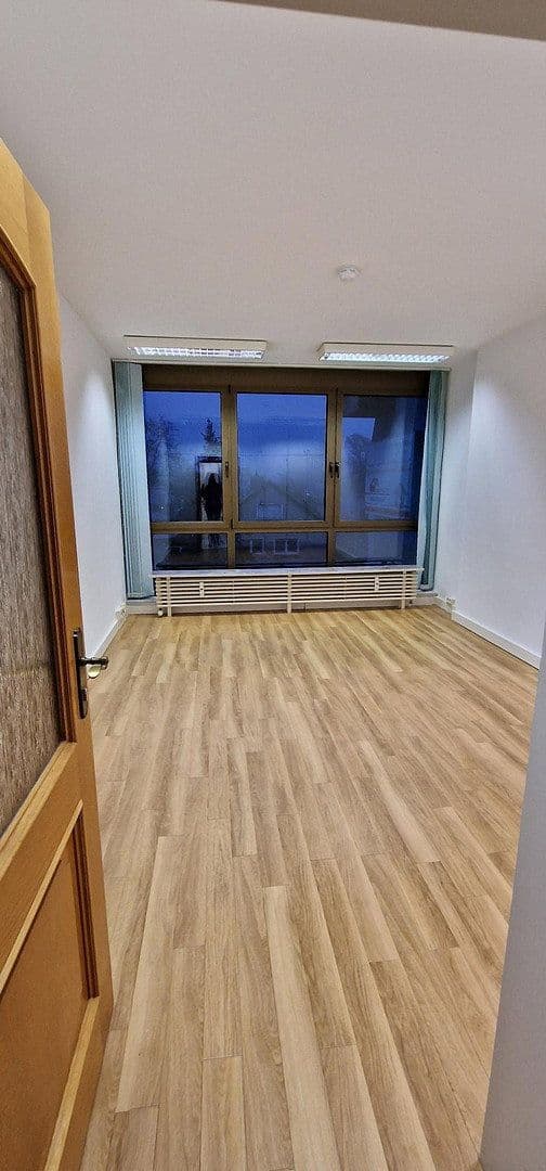 office to rent, 77 m², Berliner Strasse 109 B, Oranienburg, Brandenburg office to rent, 77 m², Berliner Strasse 109 B, Oranienburg, Brandenburg