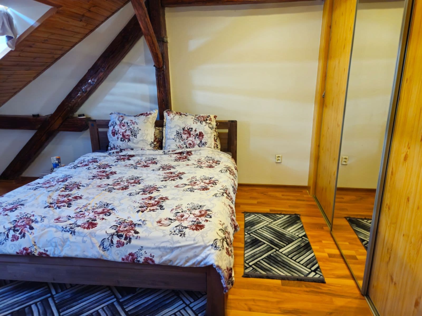 1 bedroom with open-plan kitchen flat to rent, 78 m², Komárovská, Brno, Jihomoravský Region 1 bedroom with open-plan kitchen flat to rent, 78 m², Komárovská, Brno, Jihomoravský Region