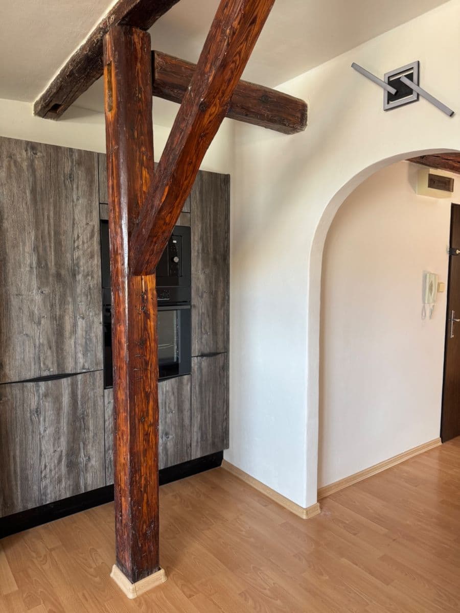 1 bedroom with open-plan kitchen flat to rent, 78 m², Komárovská, Brno, Jihomoravský Region 1 bedroom with open-plan kitchen flat to rent, 78 m², Komárovská, Brno, Jihomoravský Region