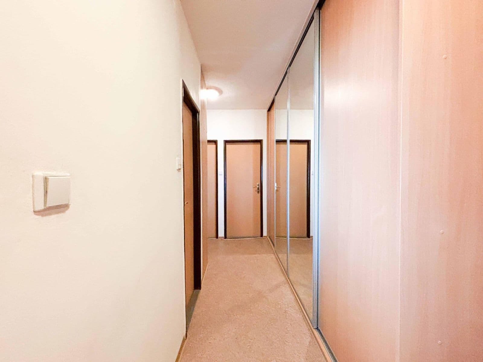 2 bedroom with open-plan kitchen flat to rent, 72 m², Hlivická, Prague, Prague 2 bedroom with open-plan kitchen flat to rent, 72 m², Hlivická, Prague, Prague