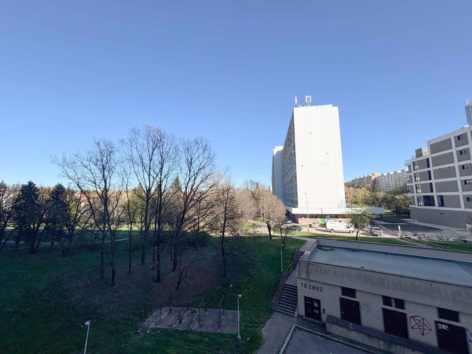 2 bedroom with open-plan kitchen flat to rent, 72 m², Hlivická, Prague, Prague 2 bedroom with open-plan kitchen flat to rent, 72 m², Hlivická, Prague, Prague