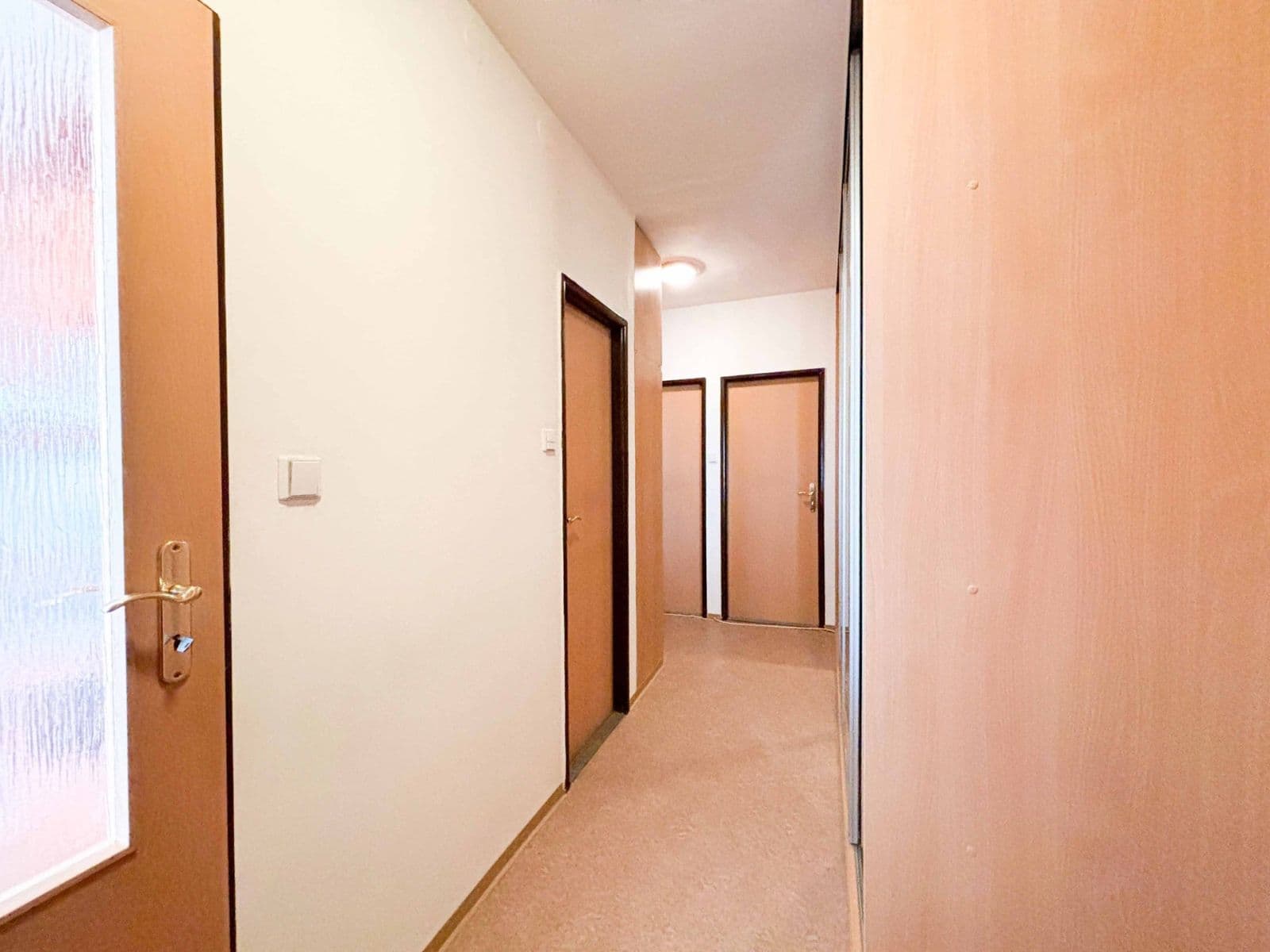 2 bedroom with open-plan kitchen flat to rent, 72 m², Hlivická, Prague, Prague 2 bedroom with open-plan kitchen flat to rent, 72 m², Hlivická, Prague, Prague