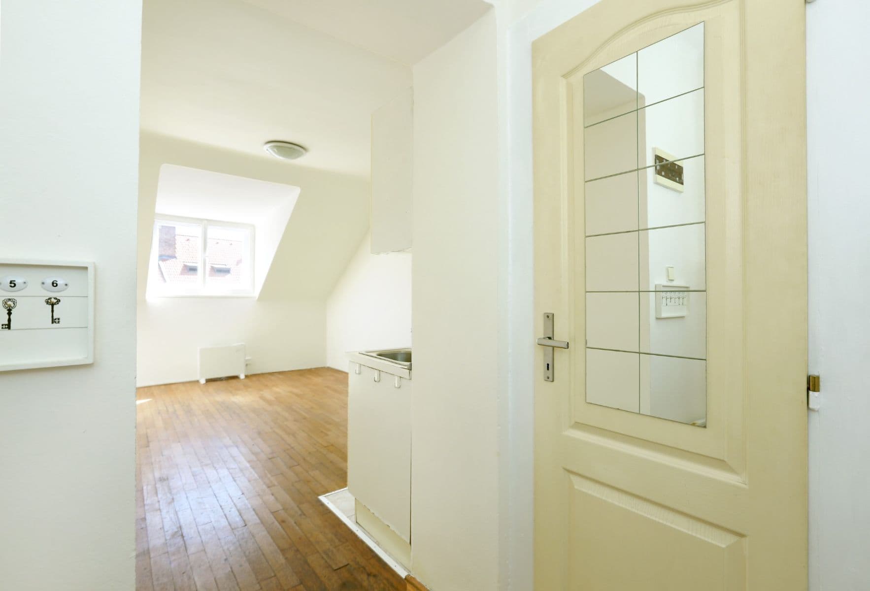 Studio flat to rent, 22 m², Na Mlejnku, Prague, Prague Studio flat to rent, 22 m², Na Mlejnku, Prague, Prague