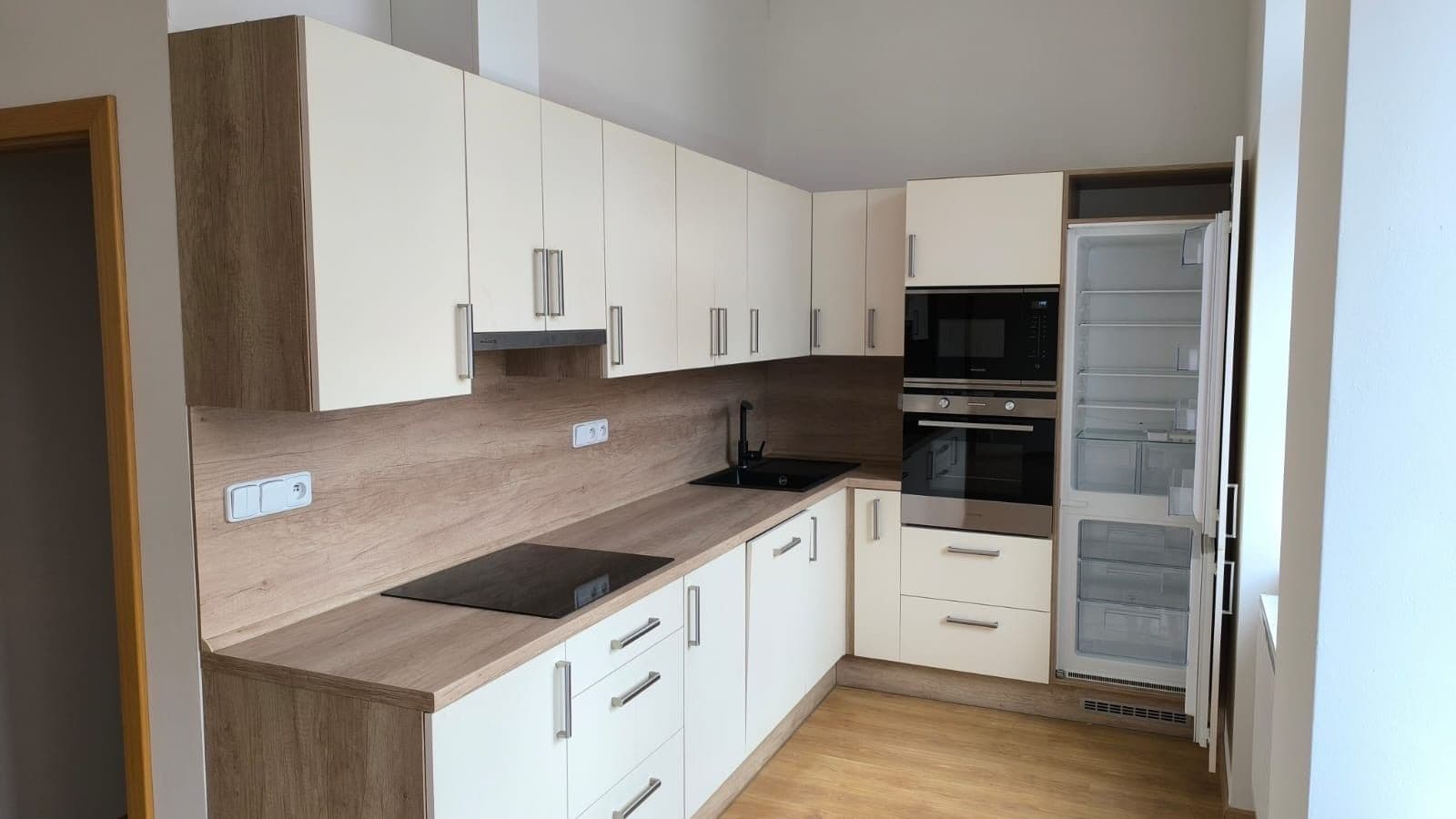 3 bedroom flat to rent, 72 m², Tomanova, Slaný, Středočeský Region 3 bedroom flat to rent, 72 m², Tomanova, Slaný, Středočeský Region