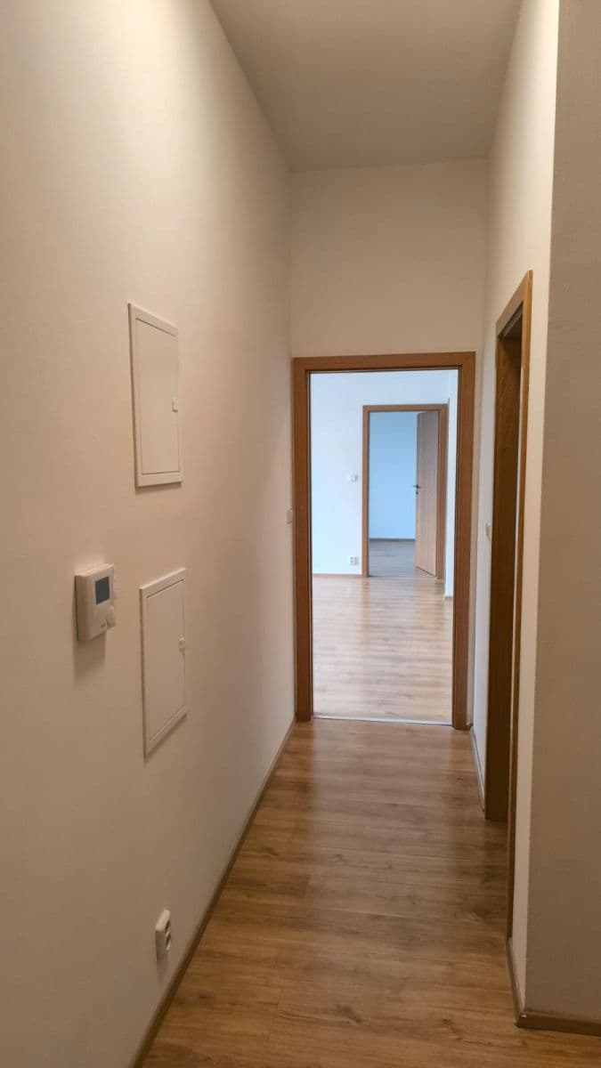 3 bedroom flat to rent, 72 m², Tomanova, Slaný, Středočeský Region 3 bedroom flat to rent, 72 m², Tomanova, Slaný, Středočeský Region