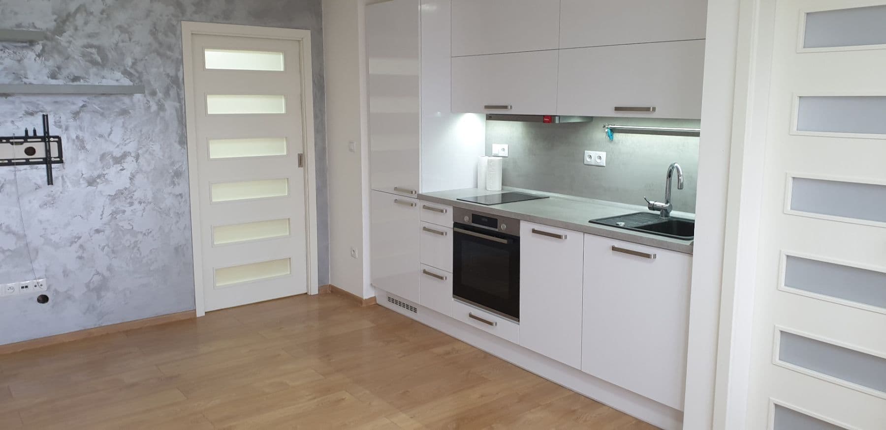 1 bedroom with open-plan kitchen flat to rent, 41 m², Ahepjukova, Ostrava, Moravskoslezský Region 1 bedroom with open-plan kitchen flat to rent, 41 m², Ahepjukova, Ostrava, Moravskoslezský Region