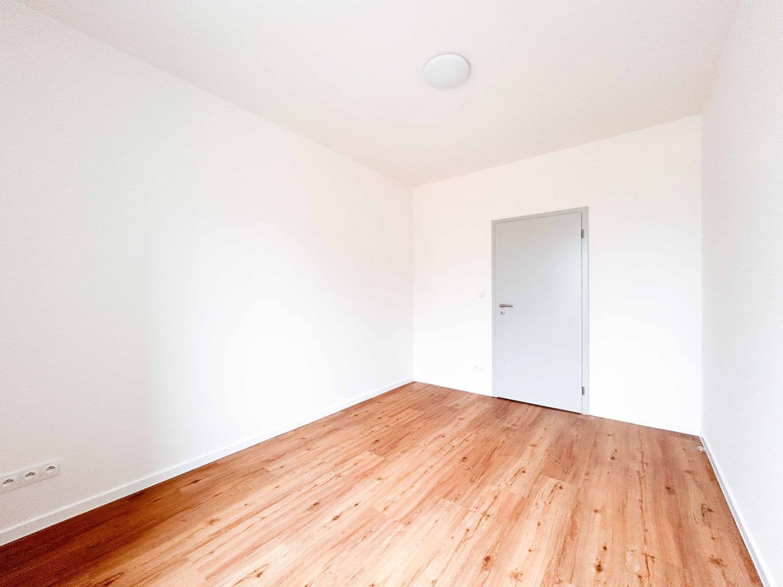 2 bedroom with open-plan kitchen flat to rent, 90 m², Suchánkova, Benešov, Středočeský Region 2 bedroom with open-plan kitchen flat to rent, 90 m², Suchánkova, Benešov, Středočeský Region