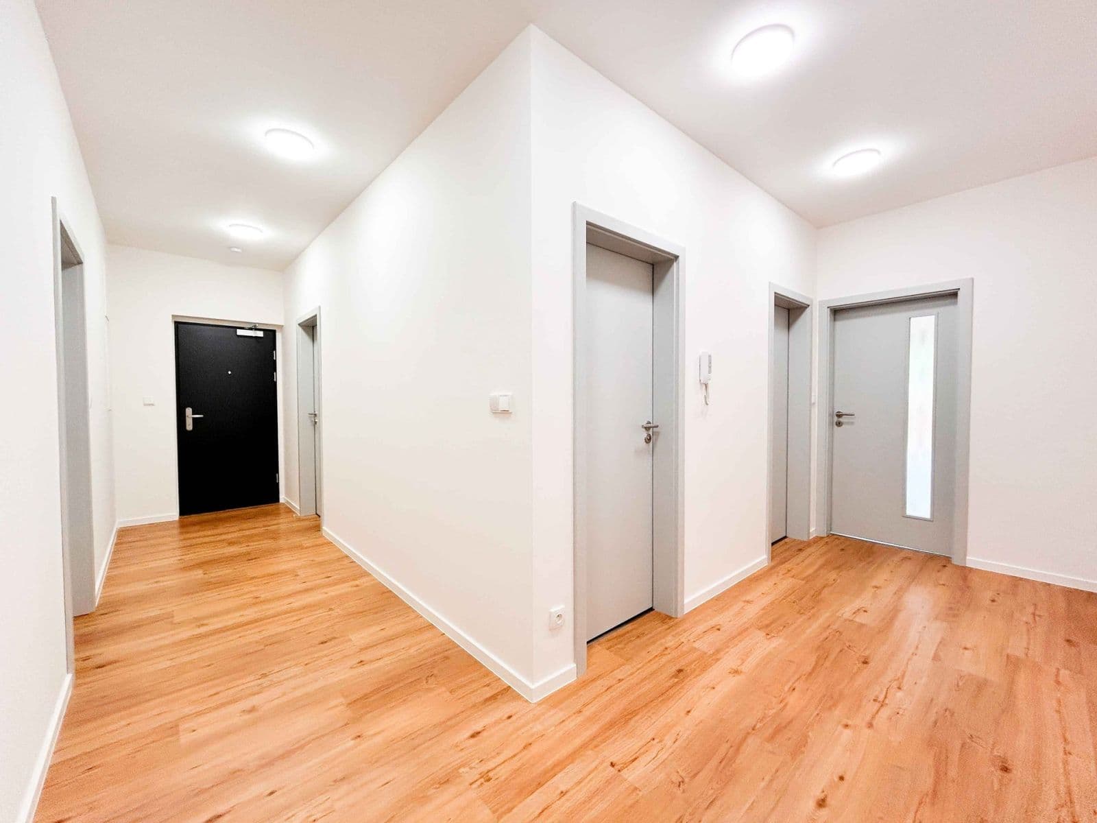 2 bedroom with open-plan kitchen flat to rent, 90 m², Suchánkova, Benešov, Středočeský Region 2 bedroom with open-plan kitchen flat to rent, 90 m², Suchánkova, Benešov, Středočeský Region