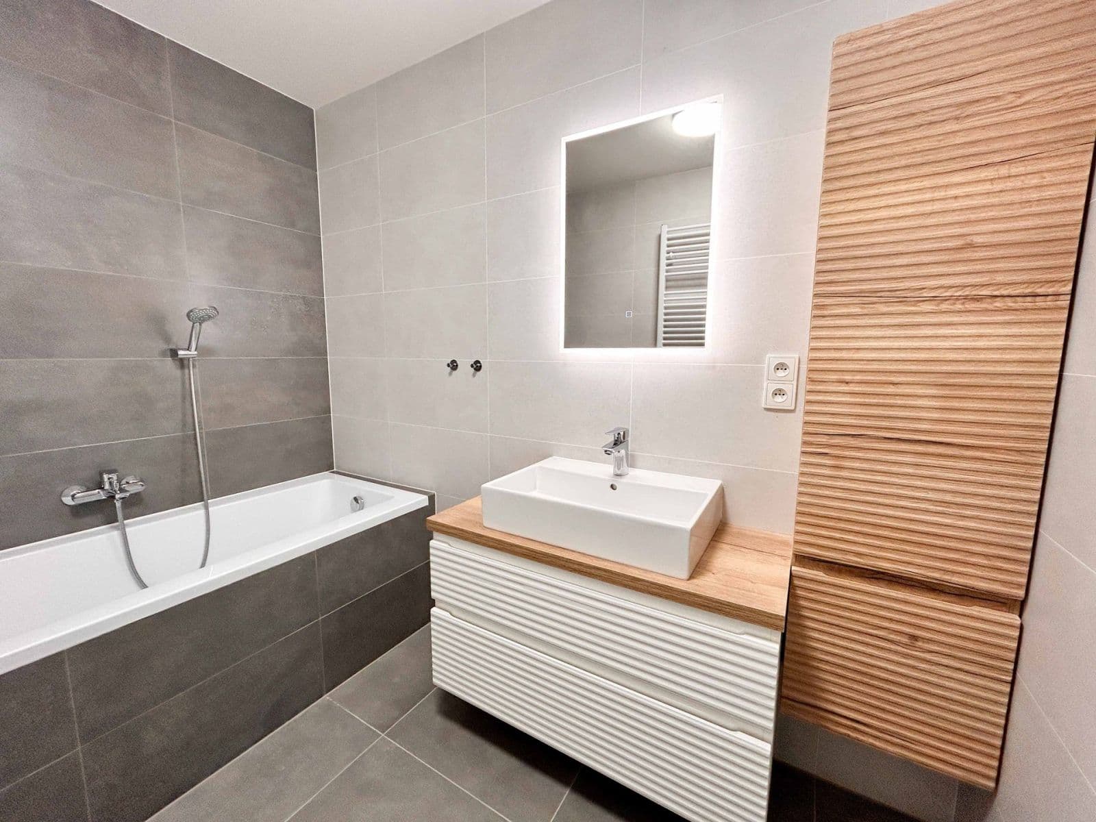 2 bedroom with open-plan kitchen flat to rent, 90 m², Suchánkova, Benešov, Středočeský Region 2 bedroom with open-plan kitchen flat to rent, 90 m², Suchánkova, Benešov, Středočeský Region