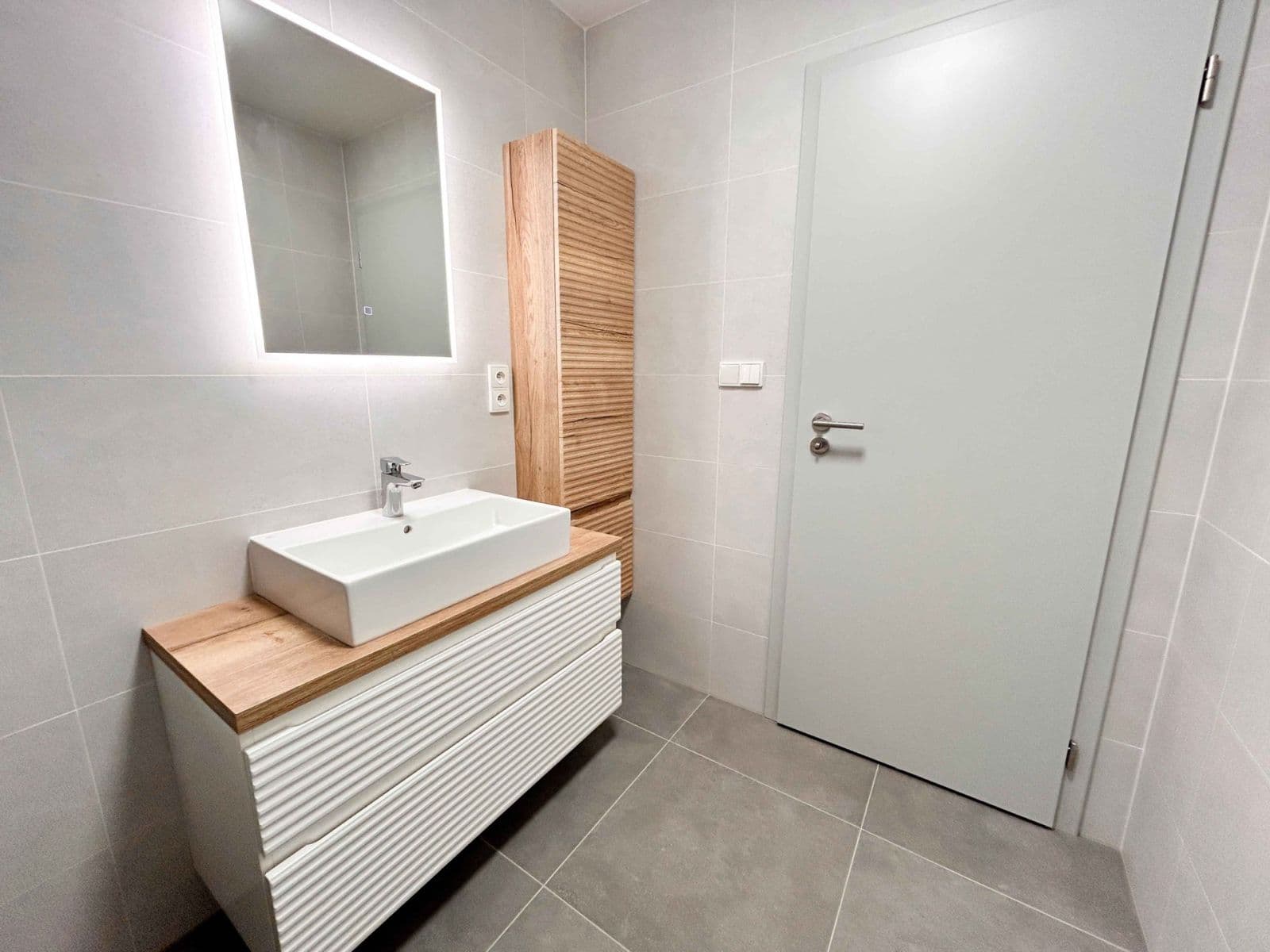 2 bedroom with open-plan kitchen flat to rent, 90 m², Suchánkova, Benešov, Středočeský Region 2 bedroom with open-plan kitchen flat to rent, 90 m², Suchánkova, Benešov, Středočeský Region