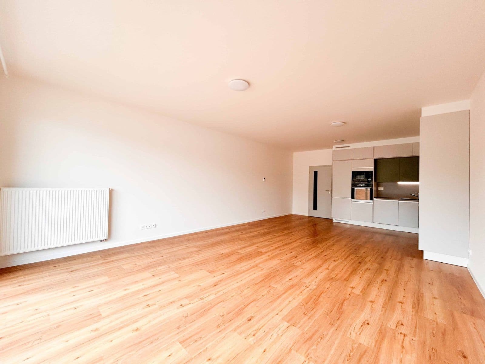 2 bedroom with open-plan kitchen flat to rent, 90 m², Suchánkova, Benešov, Středočeský Region 2 bedroom with open-plan kitchen flat to rent, 90 m², Suchánkova, Benešov, Středočeský Region