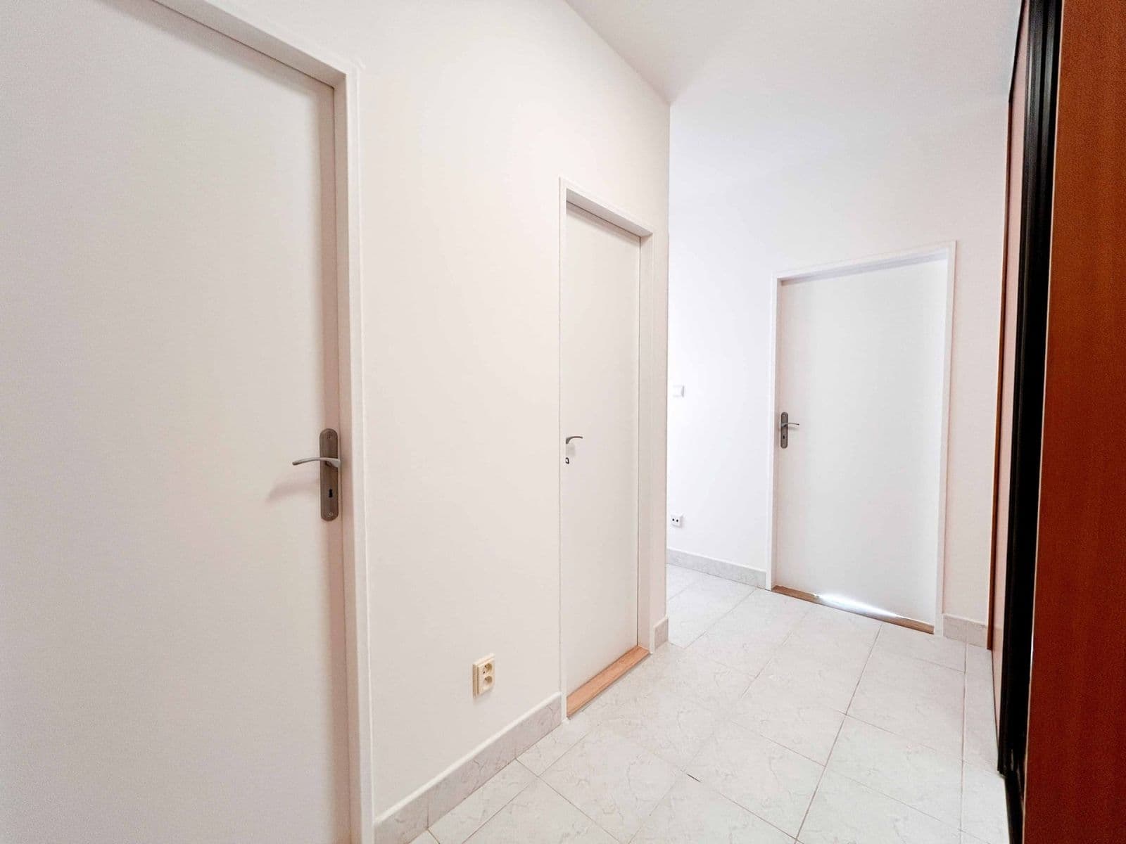 1 bedroom with open-plan kitchen flat to rent, 49 m², Volutová, Prague, Prague 1 bedroom with open-plan kitchen flat to rent, 49 m², Volutová, Prague, Prague