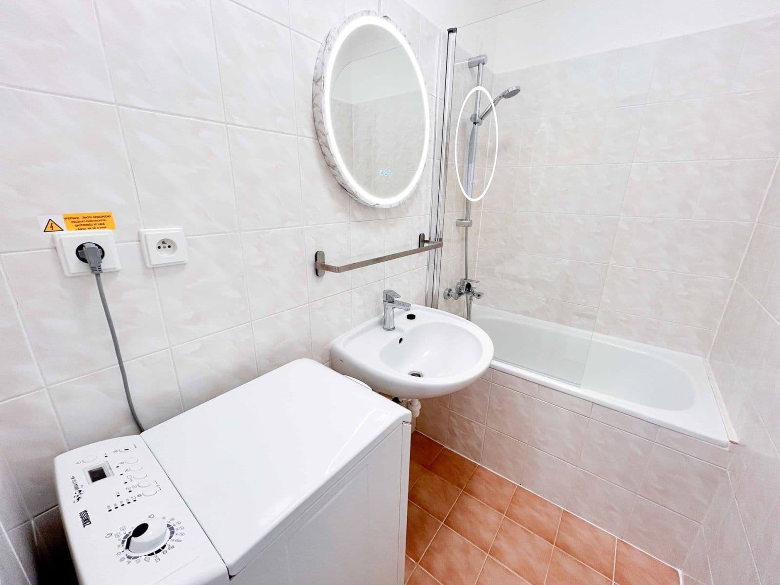 1 bedroom with open-plan kitchen flat to rent, 49 m², Volutová, Prague, Prague 1 bedroom with open-plan kitchen flat to rent, 49 m², Volutová, Prague, Prague