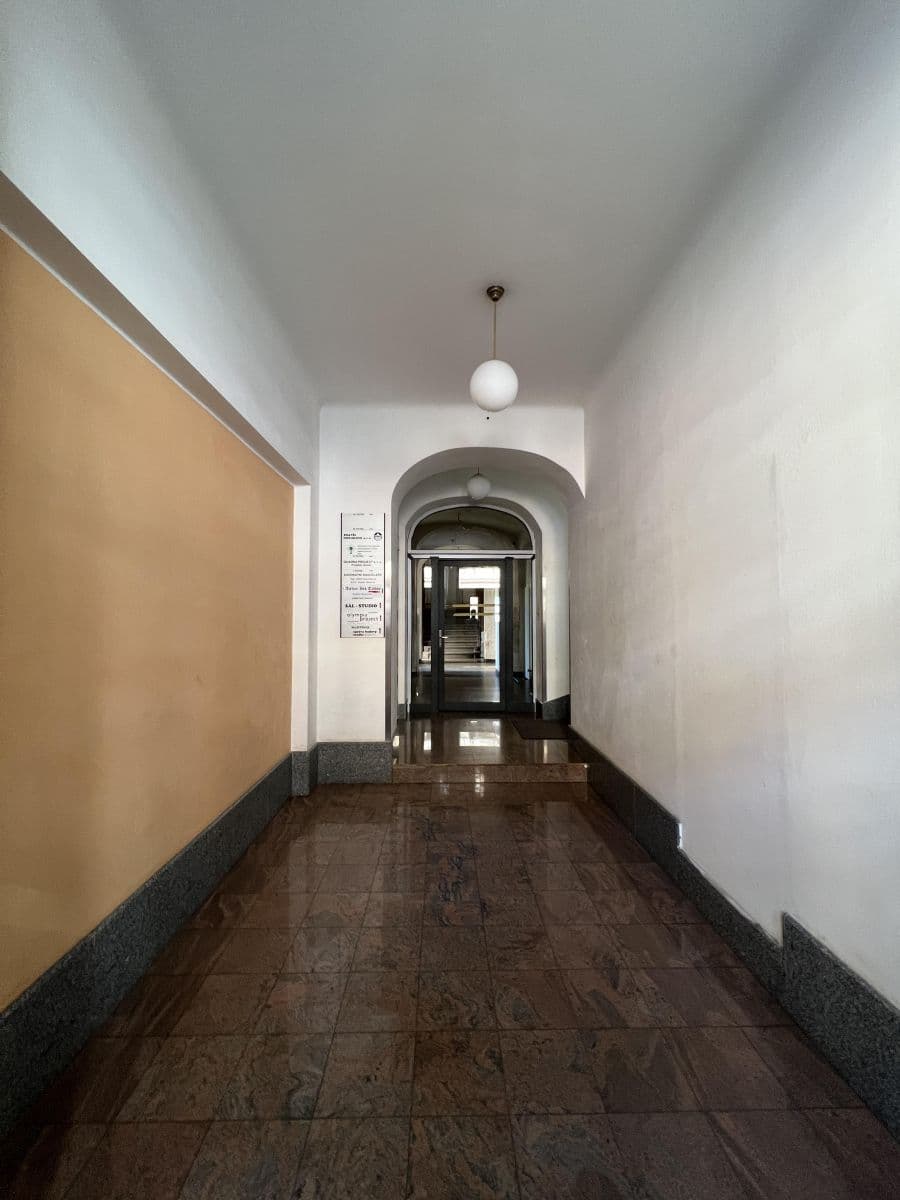 non-residential property to rent, 55 m², Plzeňská, Prague, Prague non-residential property to rent, 55 m², Plzeňská, Prague, Prague