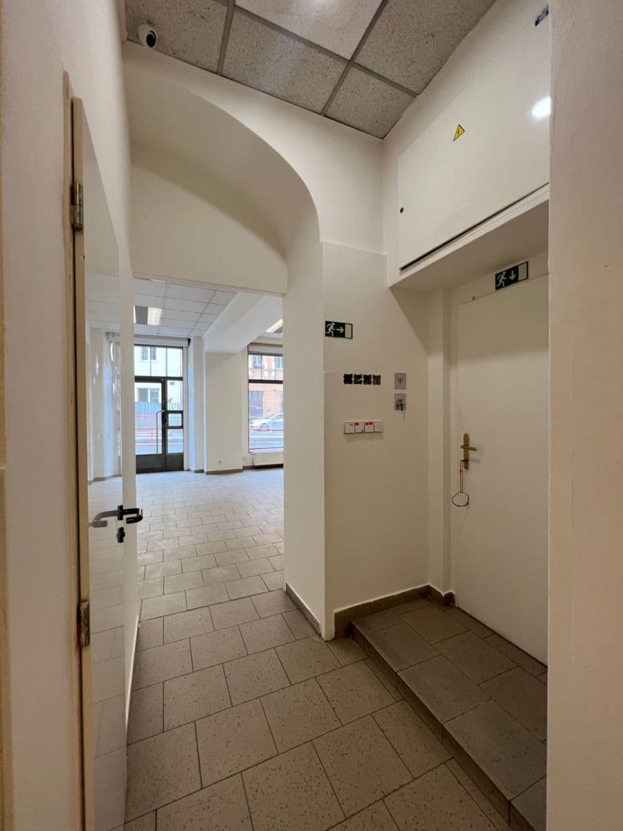 non-residential property to rent, 55 m², Plzeňská, Prague, Prague non-residential property to rent, 55 m², Plzeňská, Prague, Prague