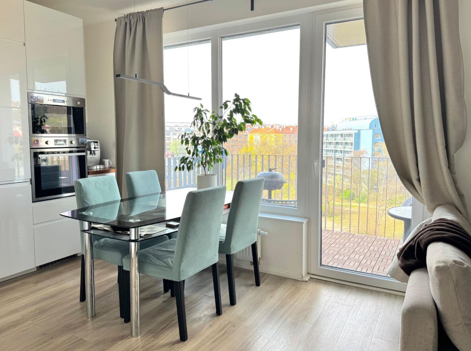 1 bedroom with open-plan kitchen flat to rent, 57 m², Piskáčkových, Prague, Prague 1 bedroom with open-plan kitchen flat to rent, 57 m², Piskáčkových, Prague, Prague