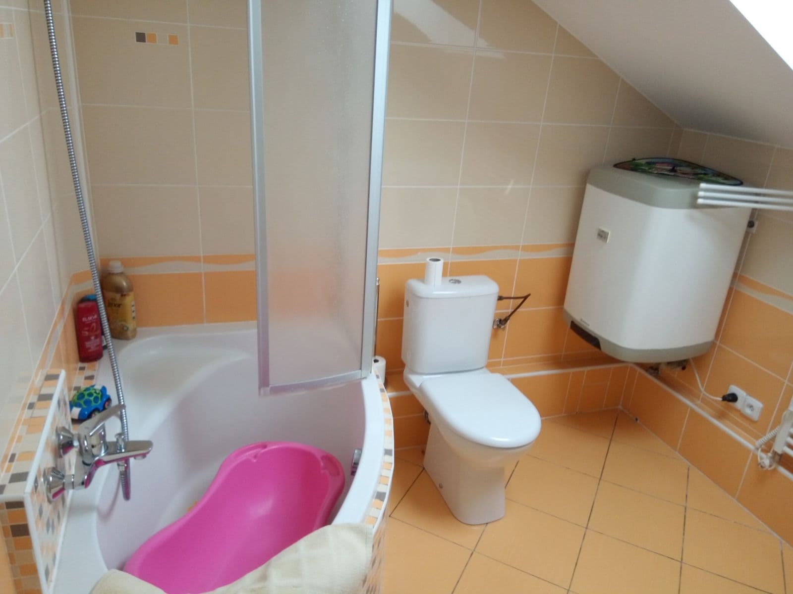 3 bedroom flat to rent, 75 m², U Bažantnice, Prague, Prague 3 bedroom flat to rent, 75 m², U Bažantnice, Prague, Prague