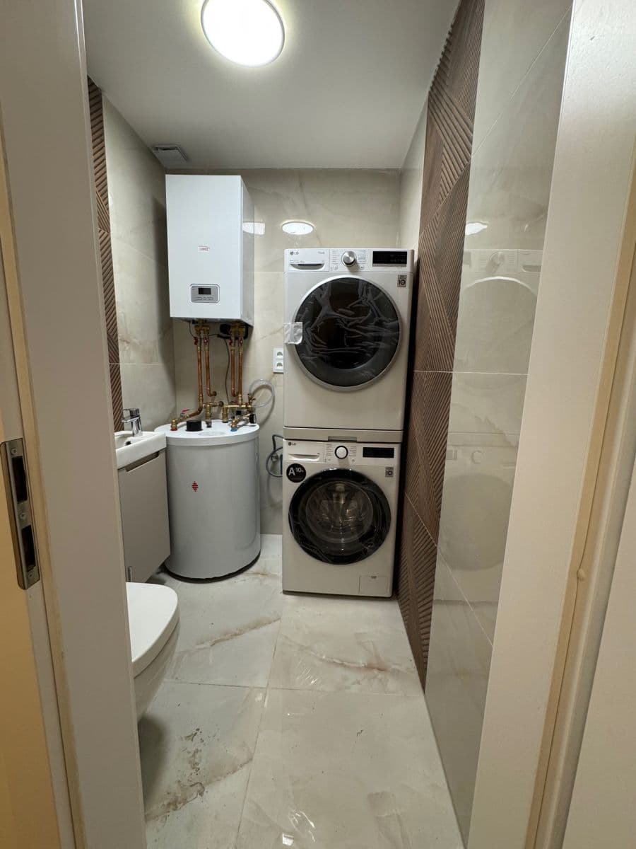 2 bedroom with open-plan kitchen flat for sale, 63 m², Hartigova, Prague, Prague 2 bedroom with open-plan kitchen flat for sale, 63 m², Hartigova, Prague, Prague