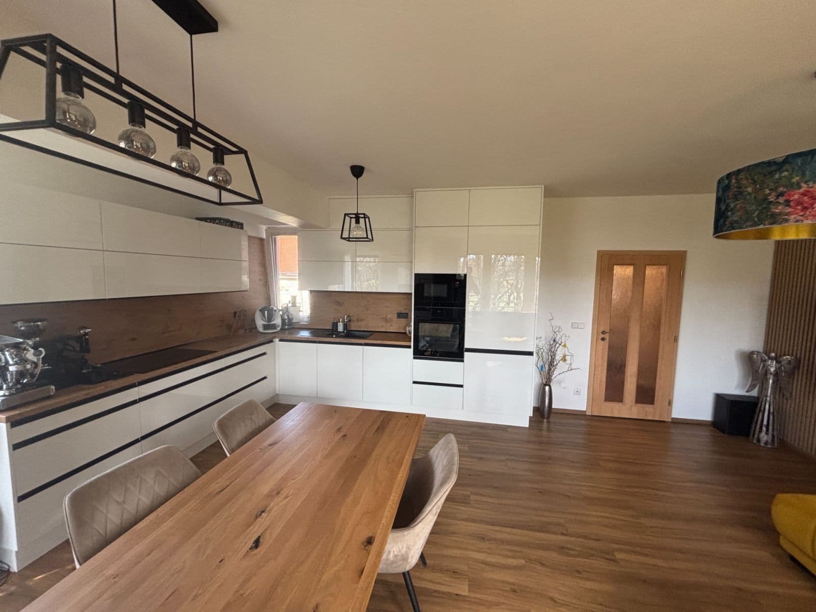 2 bedroom with open-plan kitchen flat for sale, 96 m², U Ježíška, Plzeň, Plzeňský Region 2 bedroom with open-plan kitchen flat for sale, 96 m², U Ježíška, Plzeň, Plzeňský Region