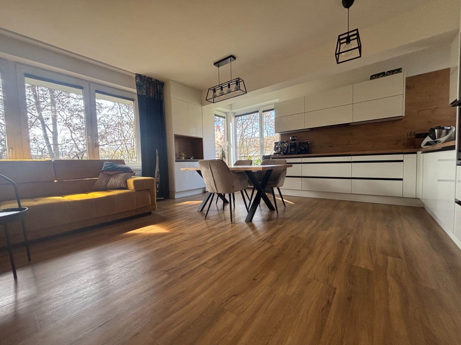 2 bedroom with open-plan kitchen flat for sale, 96 m², U Ježíška, Plzeň, Plzeňský Region 2 bedroom with open-plan kitchen flat for sale, 96 m², U Ježíška, Plzeň, Plzeňský Region