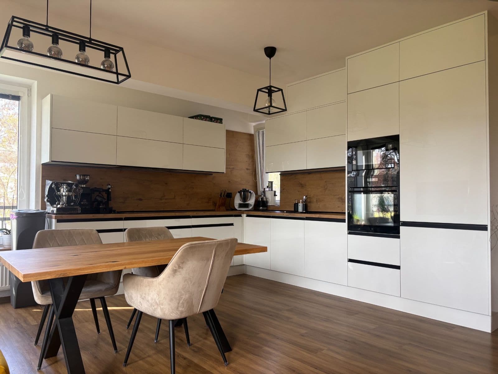 2 bedroom with open-plan kitchen flat for sale, 96 m², U Ježíška, Plzeň, Plzeňský Region 2 bedroom with open-plan kitchen flat for sale, 96 m², U Ježíška, Plzeň, Plzeňský Region