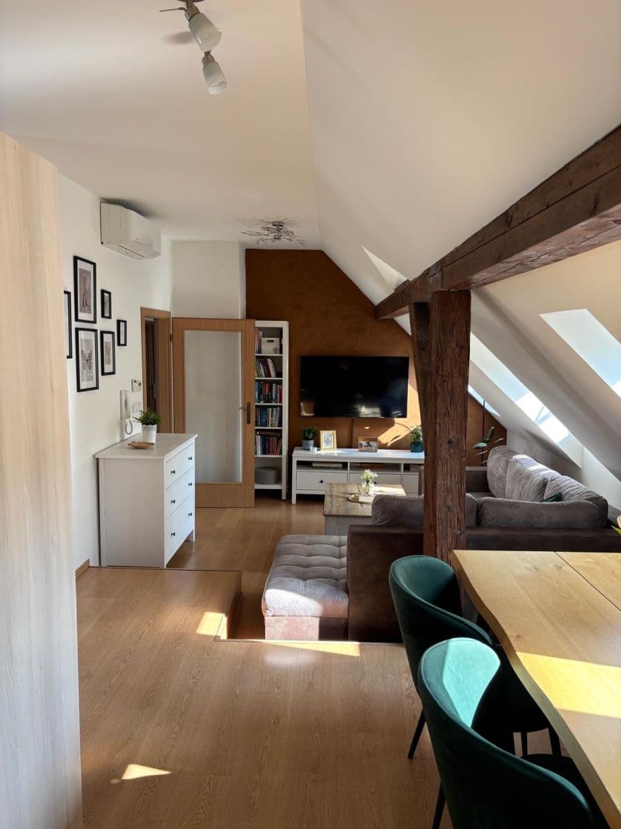 2 bedroom with open-plan kitchen flat for sale, 84 m², Dómská, Litoměřice, Ústecký Region 2 bedroom with open-plan kitchen flat for sale, 84 m², Dómská, Litoměřice, Ústecký Region