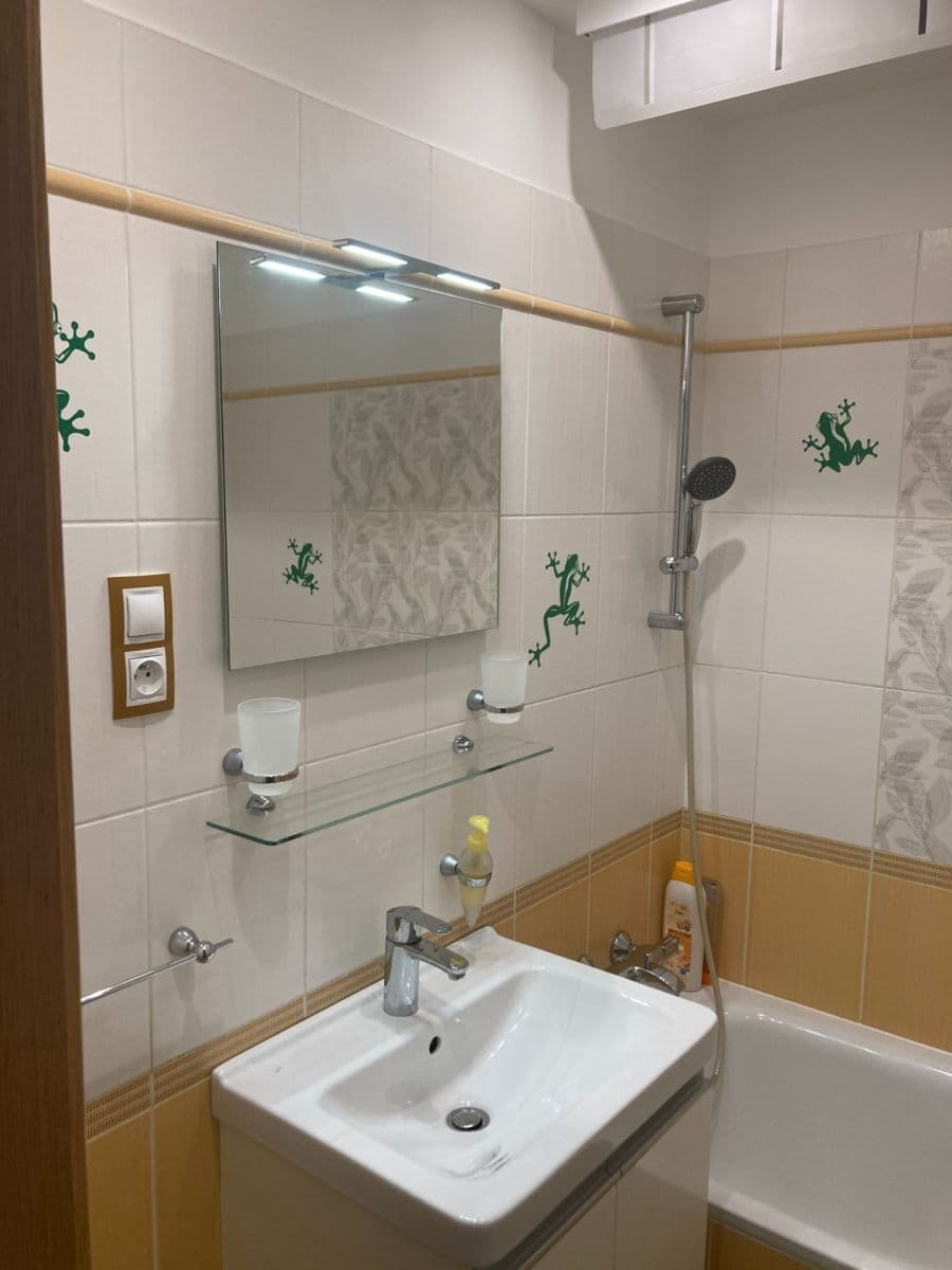 4 bedroom flat to rent, 90 m², Pertoldova, Prague, Prague 4 bedroom flat to rent, 90 m², Pertoldova, Prague, Prague