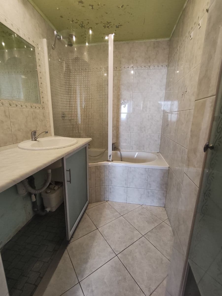 3 bedroom flat to rent, 75 m², Krylova, Znojmo, Jihomoravský Region 3 bedroom flat to rent, 75 m², Krylova, Znojmo, Jihomoravský Region