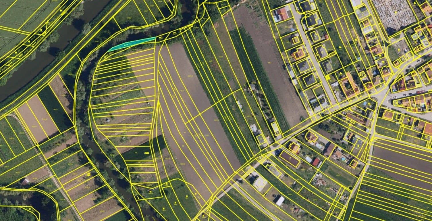 plot for sale, 16,000 m², Uherčice, Jihomoravský Region plot for sale, 16,000 m², Uherčice, Jihomoravský Region