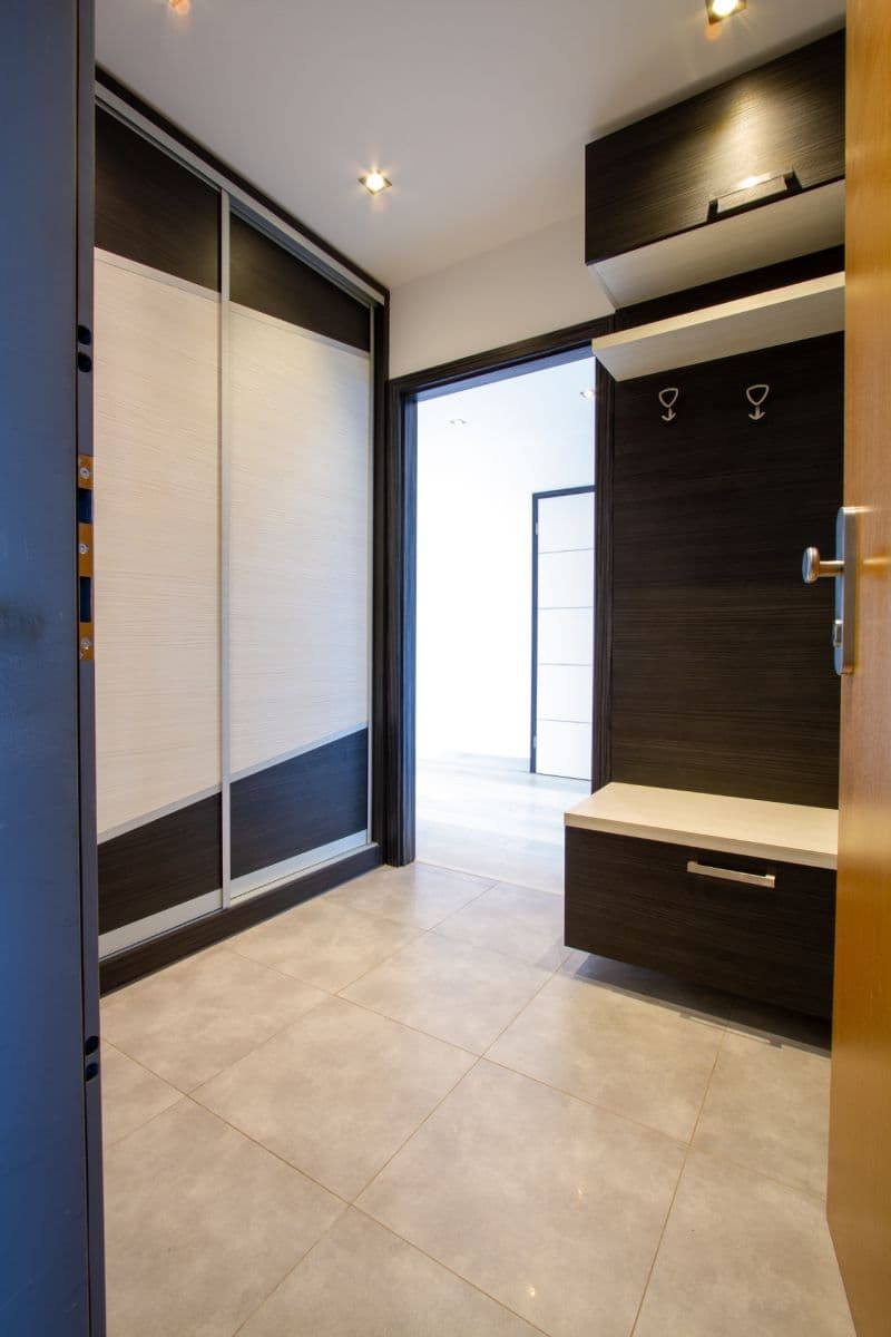 2 bedroom with open-plan kitchen flat to rent, 66 m², Třebenická, Prague, Prague 2 bedroom with open-plan kitchen flat to rent, 66 m², Třebenická, Prague, Prague