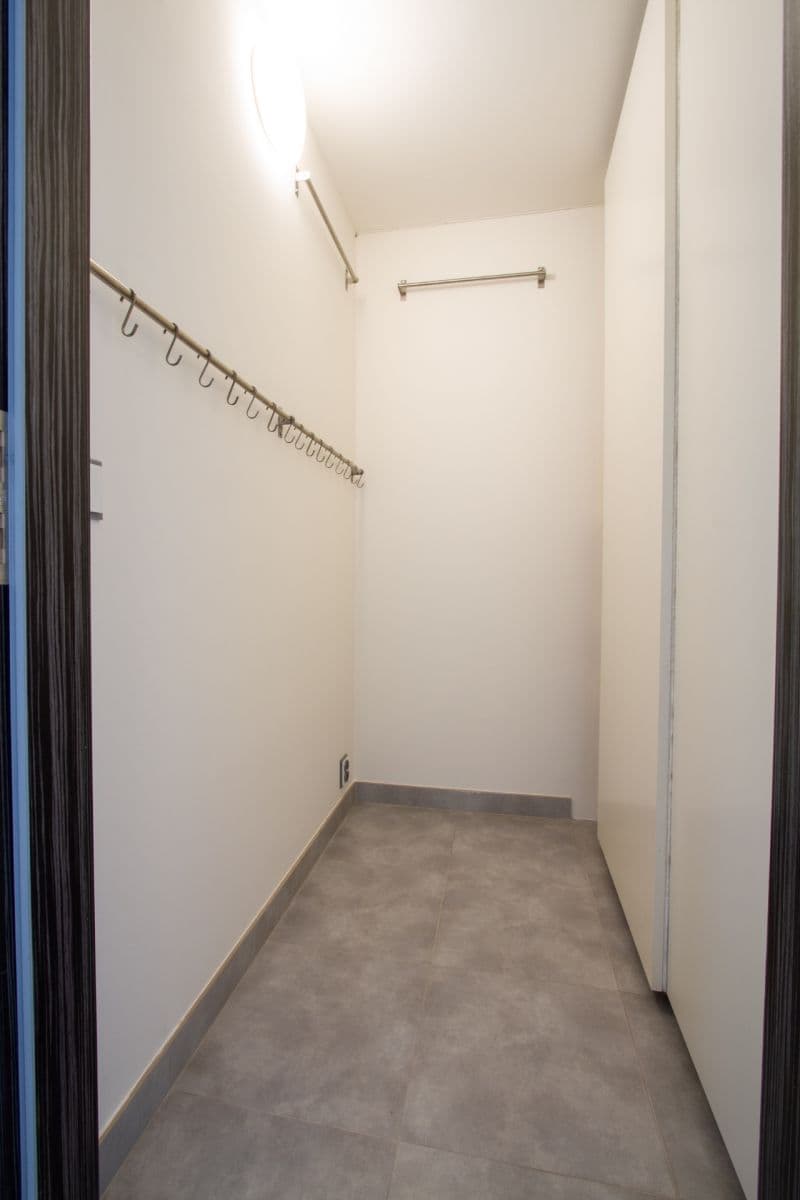 2 bedroom with open-plan kitchen flat to rent, 66 m², Třebenická, Prague, Prague 2 bedroom with open-plan kitchen flat to rent, 66 m², Třebenická, Prague, Prague