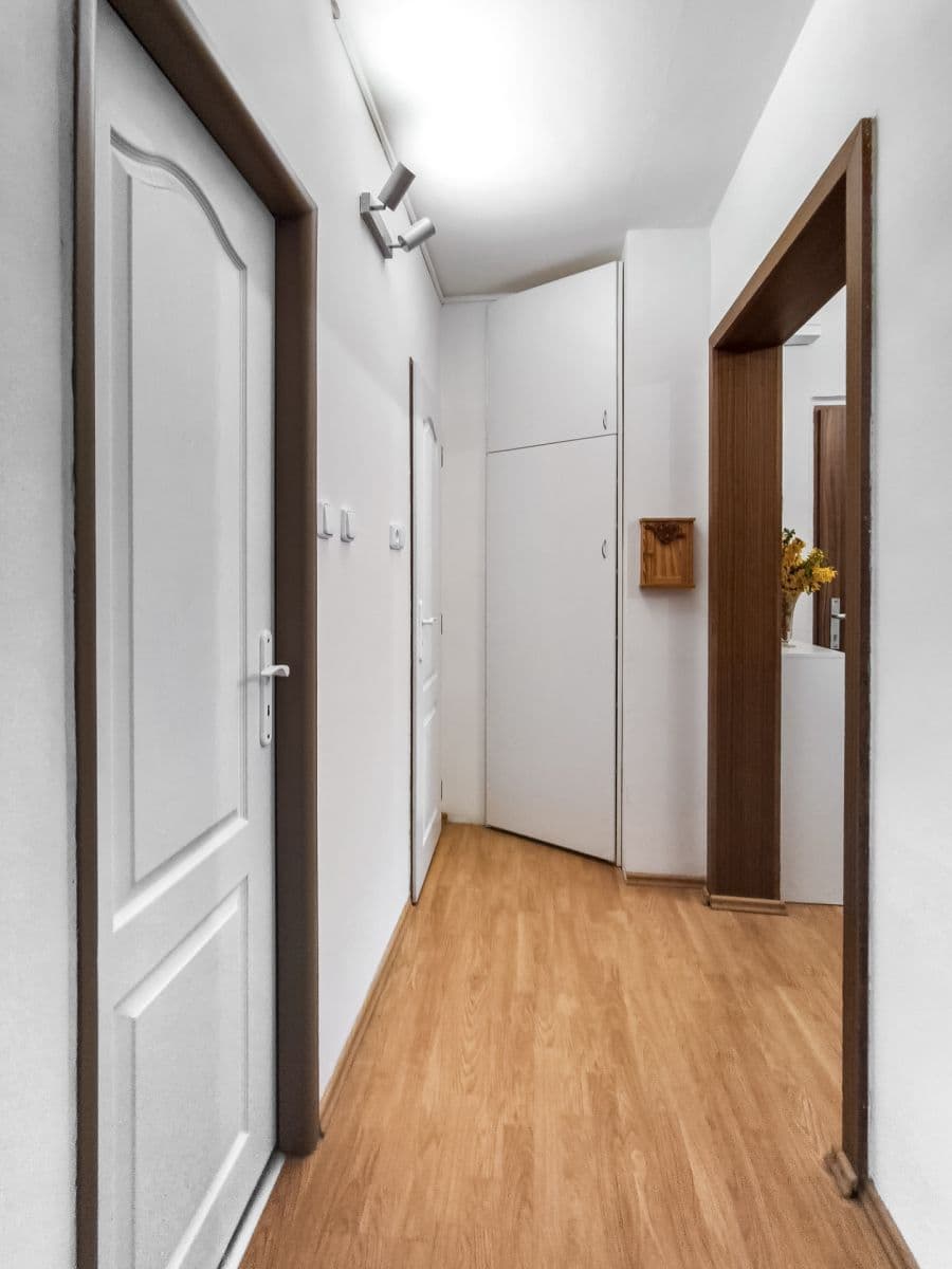 3 bedroom flat to rent, 72 m², Kurkova, Prague, Prague 3 bedroom flat to rent, 72 m², Kurkova, Prague, Prague