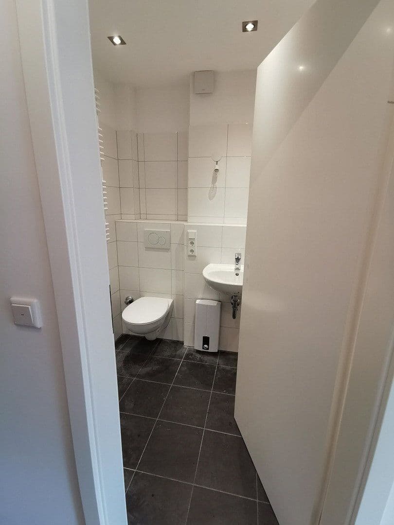 1 bedroom flat to rent, 30 m², Düsseldorf, North Rhine-Westphalia 1 bedroom flat to rent, 30 m², Düsseldorf, North Rhine-Westphalia