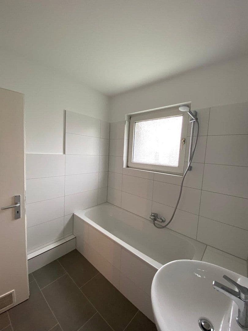 3 bedroom flat to rent, 66 m², Eintrachtstr. 8, Niederzier, North Rhine-Westphalia 3 bedroom flat to rent, 66 m², Eintrachtstr. 8, Niederzier, North Rhine-Westphalia