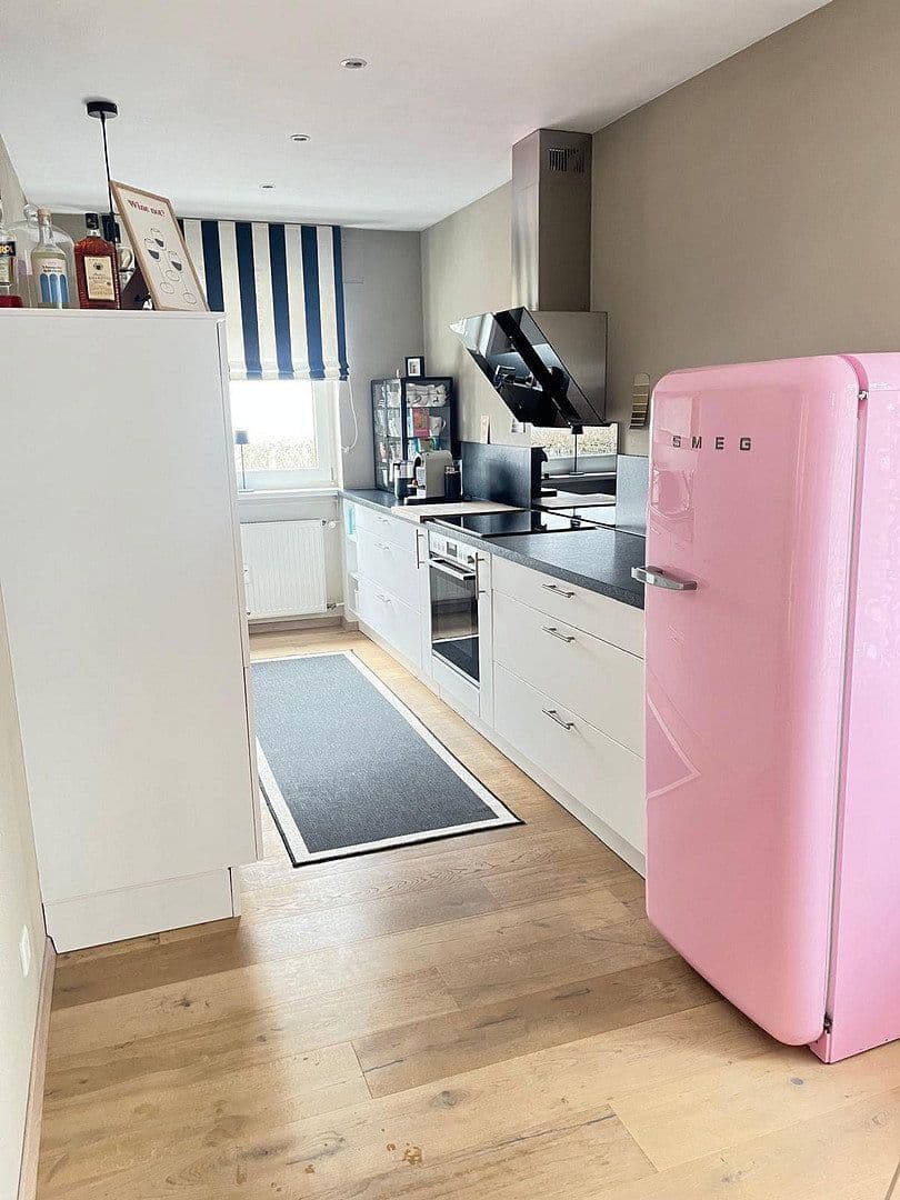 3 bedroom with open-plan kitchen flat for sale, 108 m², Friedrichsdorf, Hesse 3 bedroom with open-plan kitchen flat for sale, 108 m², Friedrichsdorf, Hesse