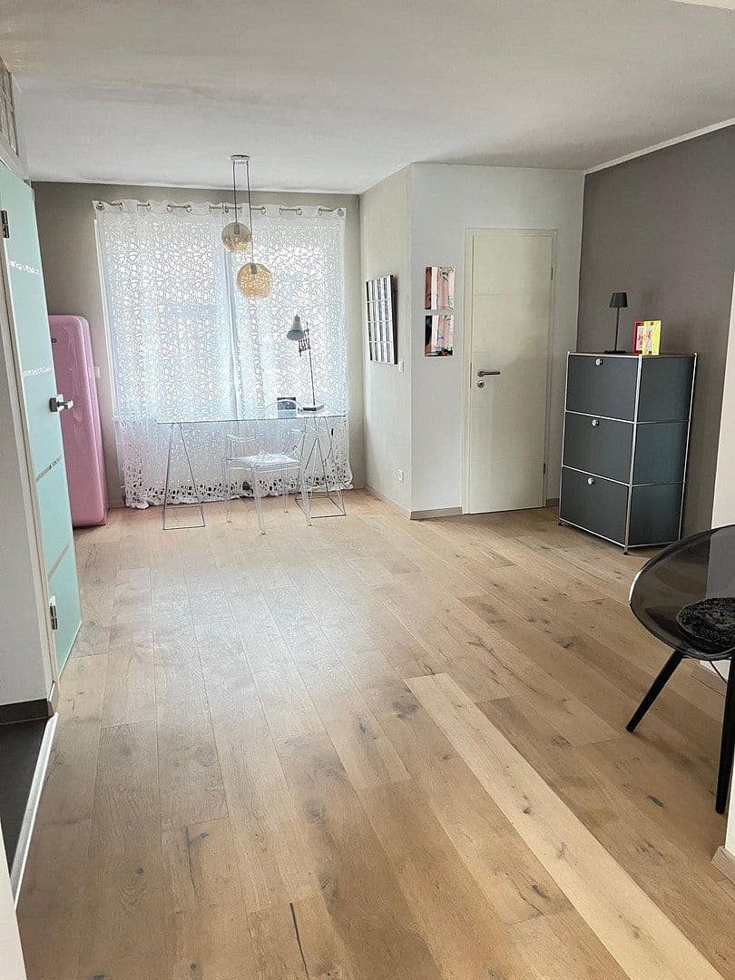 3 bedroom with open-plan kitchen flat for sale, 108 m², Friedrichsdorf, Hesse 3 bedroom with open-plan kitchen flat for sale, 108 m², Friedrichsdorf, Hesse