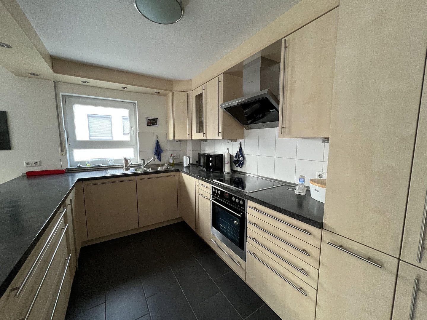 3 bedroom with open-plan kitchen flat for sale, 115 m², Am Föllbach 2, Wolfschlugen, Baden-Württemberg 3 bedroom with open-plan kitchen flat for sale, 115 m², Am Föllbach 2, Wolfschlugen, Baden-Württemberg