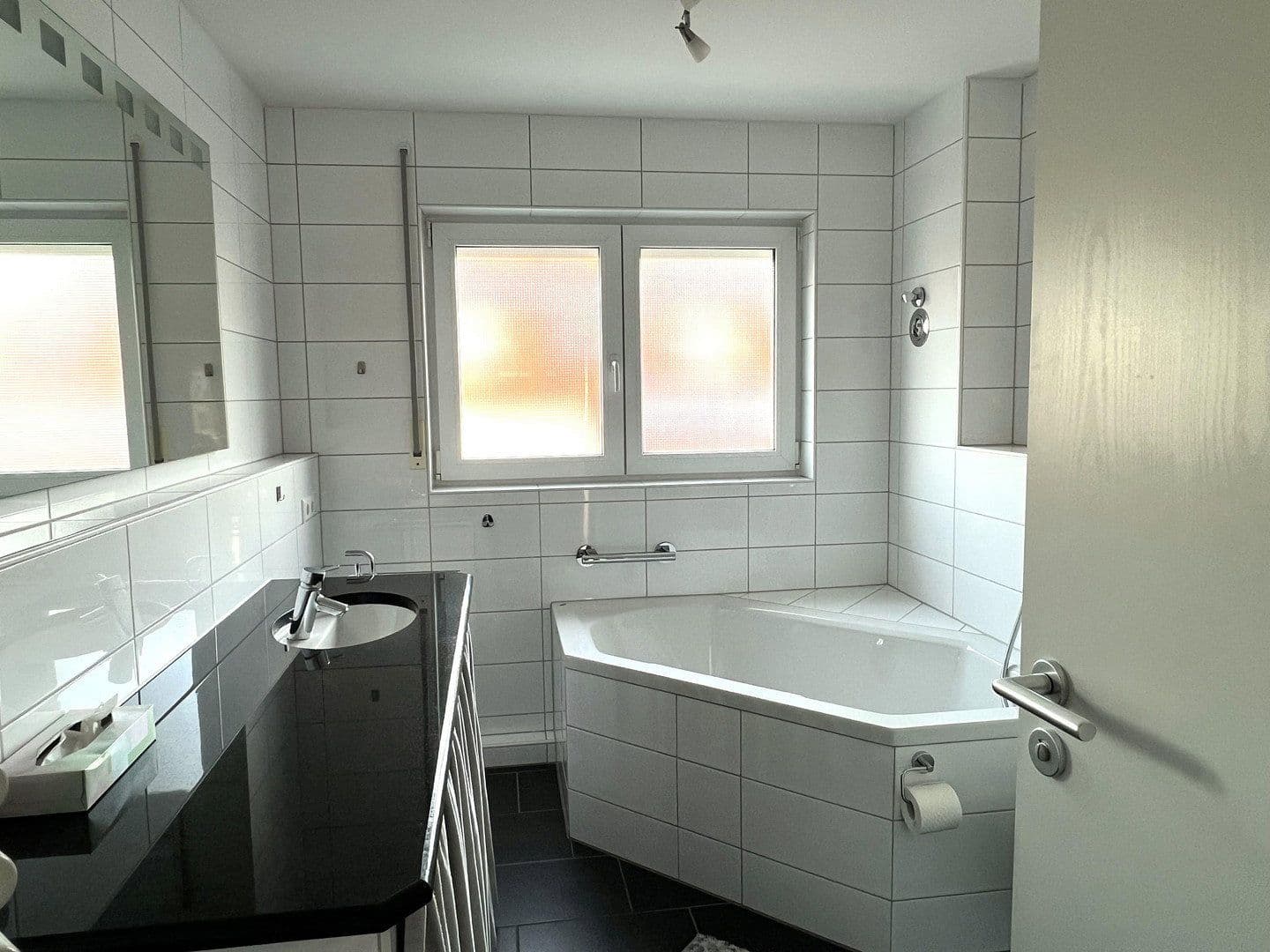 3 bedroom with open-plan kitchen flat for sale, 115 m², Am Föllbach 2, Wolfschlugen, Baden-Württemberg 3 bedroom with open-plan kitchen flat for sale, 115 m², Am Föllbach 2, Wolfschlugen, Baden-Württemberg