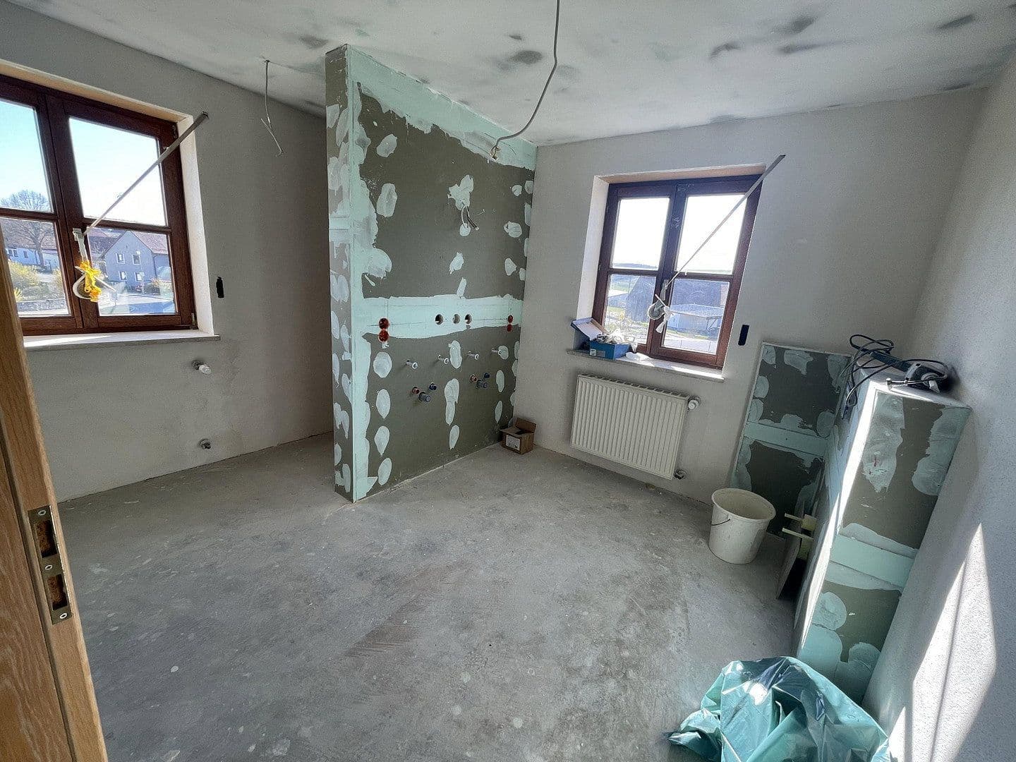 3 bedroom with open-plan kitchen flat to rent, 141 m², Regenstauf, Bavaria 3 bedroom with open-plan kitchen flat to rent, 141 m², Regenstauf, Bavaria